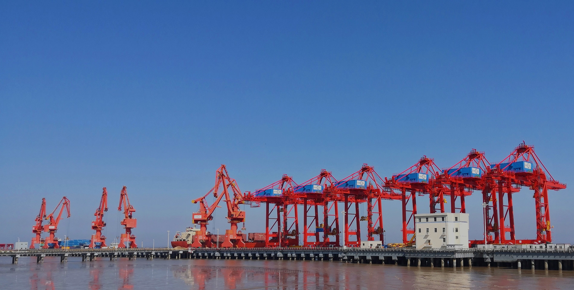Smart Port Cranes Solutions For Efficient Cargo Handling