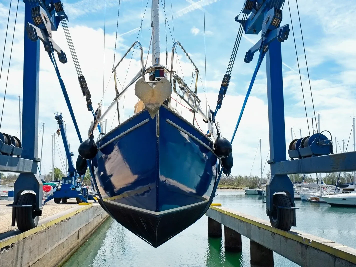 Boat Lifting Crane