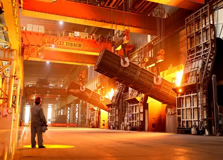 Molten-metal-handling