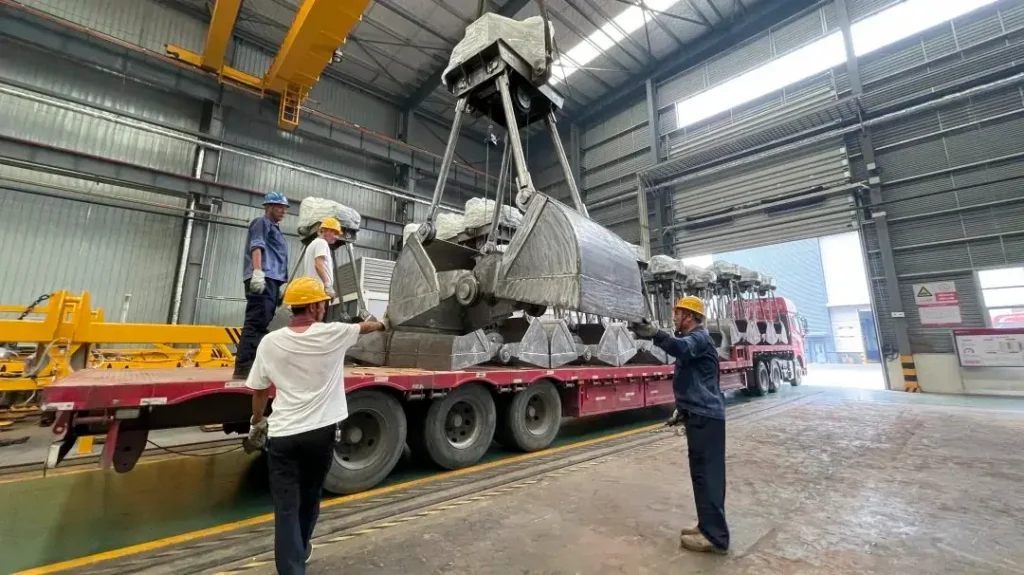 26 Sets Food-Grade Grab Buckets for Alcohol Production Plant (3)