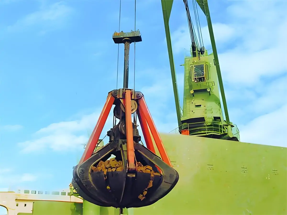 Port Bulk Cargo Vessel Loading & Unloading Transfer