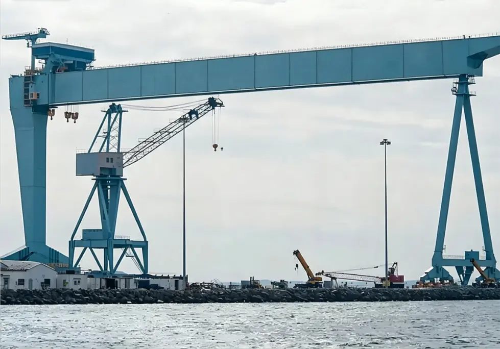 Large-Span Lifting