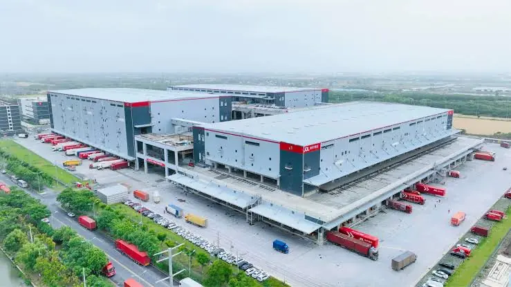 Logistics Parks and Distribution Centers